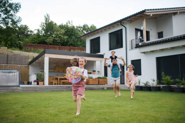 CASA Y JARDIN